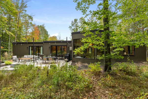 $1,060,000 | 3465 Palmer Drive, Saugatuck, MI 49453