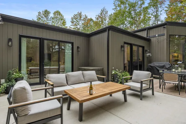 $1,060,000 | 3465 Palmer Drive, Saugatuck, MI 49453