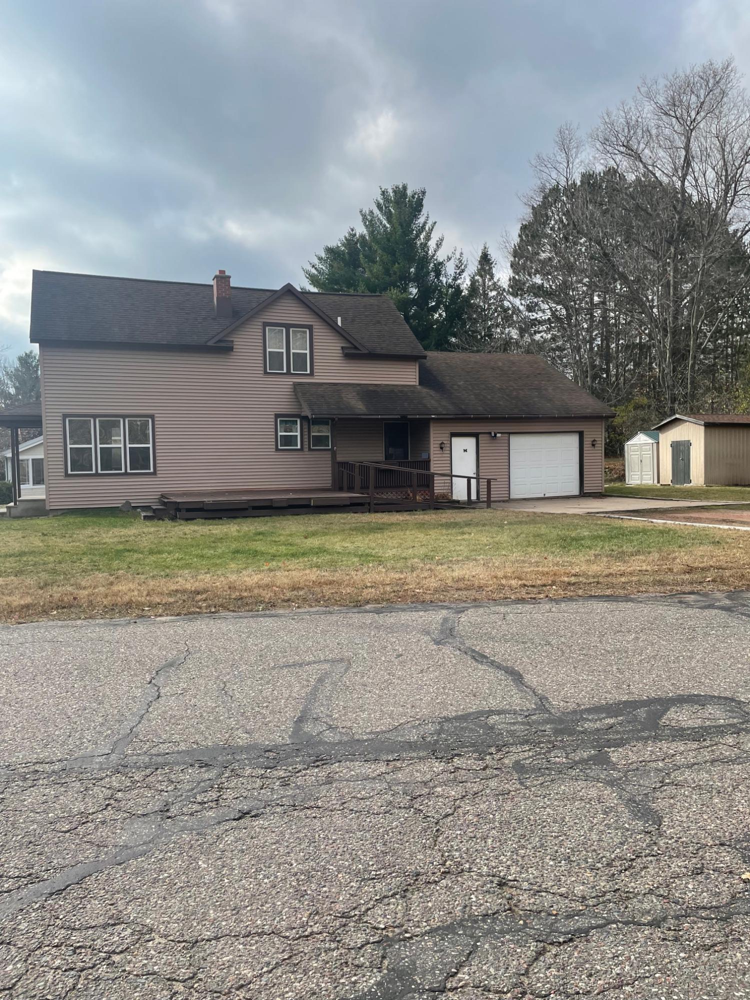 306 Lynette Terrace Rhinelander, WI 54501 - Photo 2 of 15 Gallery Image 2
