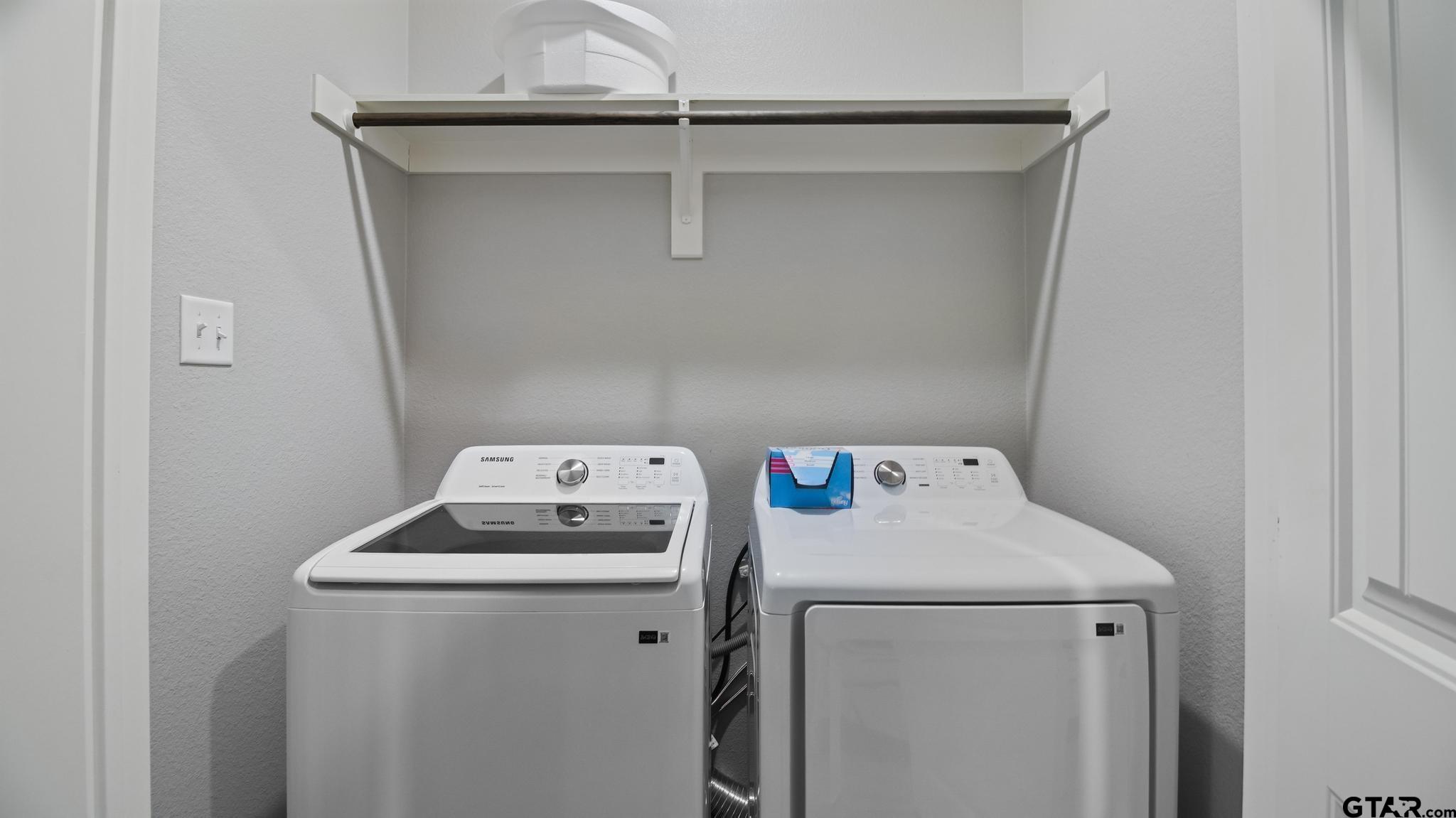 602 North Wofford Street Athens, TX 75751 - Photo 26 of 34 a utility room with dryer and washer