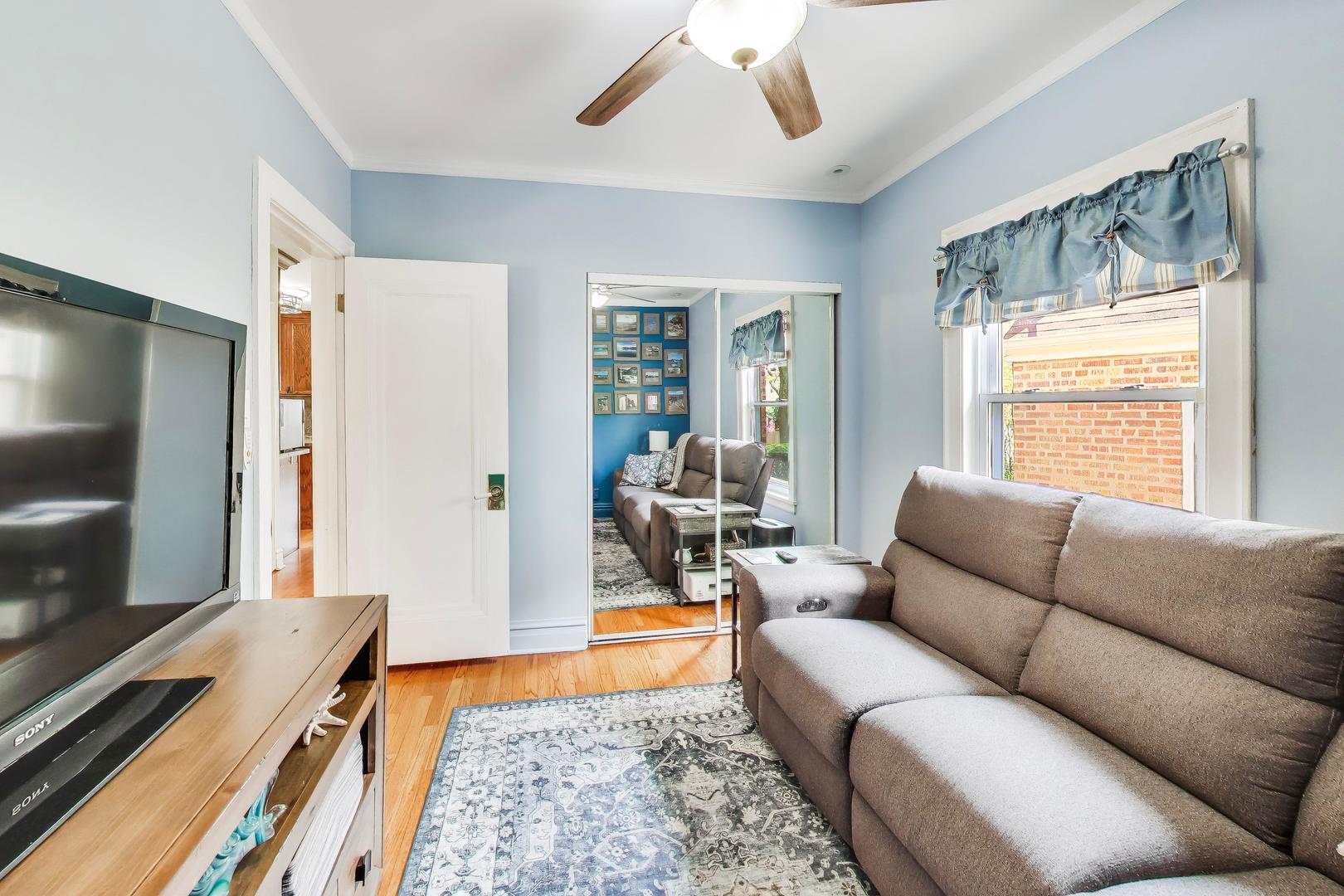 6732 West Rascher Avenue Chicago, IL 60656 - Photo 17 of 52