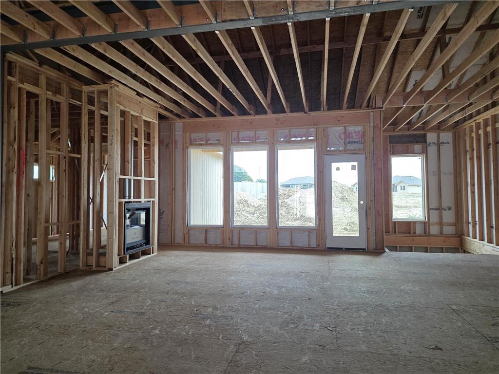 14552 Amanda Lane Basehor, KS 66007 - Photo 6 of 56