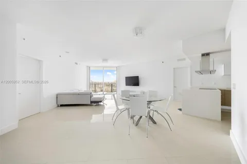$1,249,999 | 17301 Biscayne Boulevard, Unit 1704, North Miami Beach, FL 33160