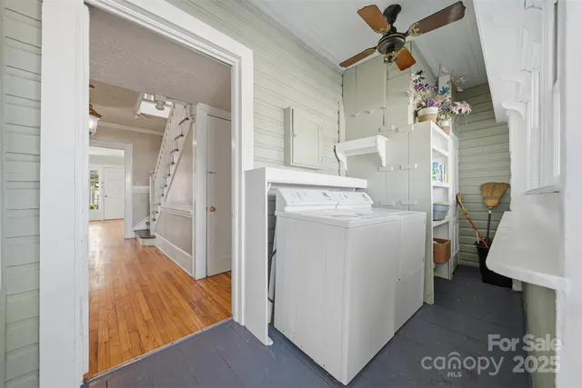 $450,000 | 1010 College Avenue Southwest, Lenoir, NC 28645