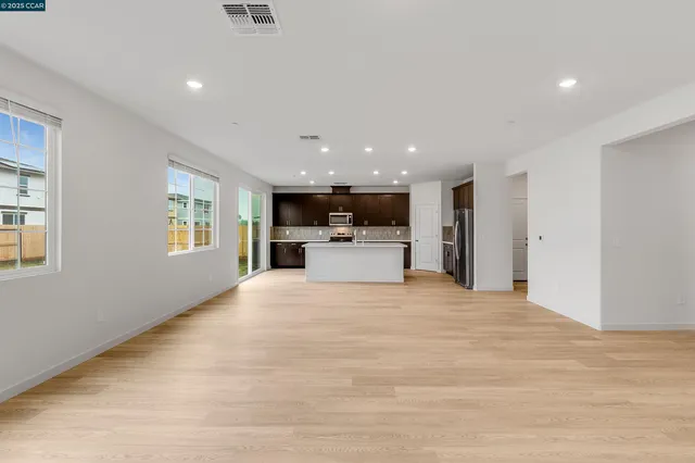 $813,000 | 618 Channel Circle, Oakley, CA 94561