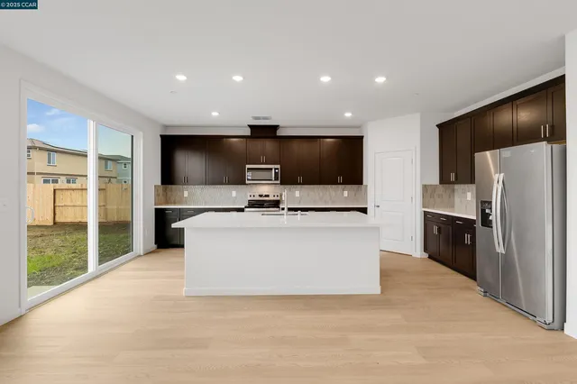 $813,000 | 618 Channel Circle, Oakley, CA 94561