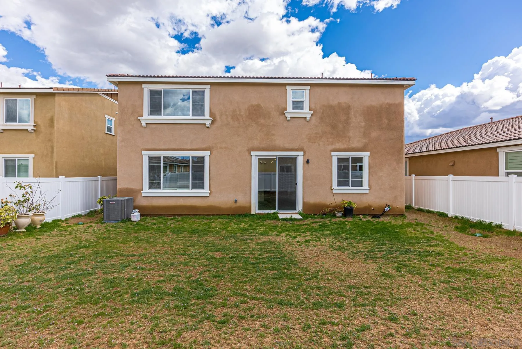 30903 Wild Berry Way Menifee, CA 92584 - Photo 27 of 37 a backyard of a house