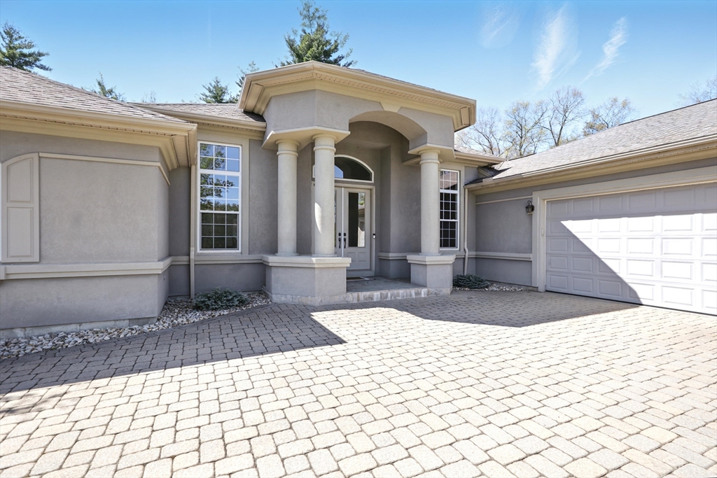 80 Orchard Road East Longmeadow, MA 01028 - Photo 4 of 41 Gallery Image 4