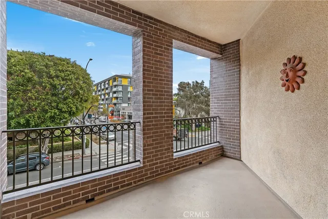 $595,000 | 395 East 4th Street, Unit 25, Long Beach, CA 90802