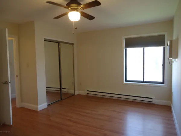 $2,200 | 142 Cross Slope Court, Unit F, Manalapan, NJ 07726