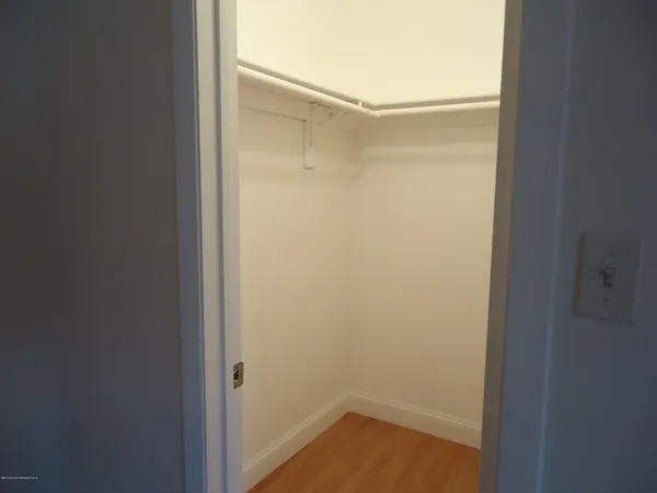 $2,200 | 142 Cross Slope Court, Unit F, Manalapan, NJ 07726