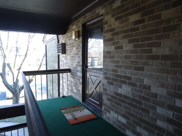 $2,200 | 142 Cross Slope Court, Unit F, Manalapan, NJ 07726