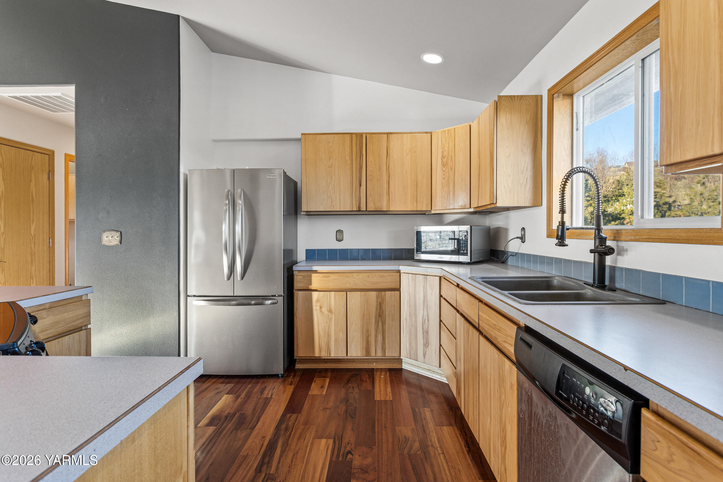 14929 Cottonwood Canyon Road Yakima, WA 98908 - Photo 15 of 55 14929Cotton_17