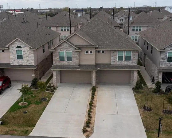 $235,000 | 519 Dr. Martin Luther King Jr. Dr., La Porte, TX 77571