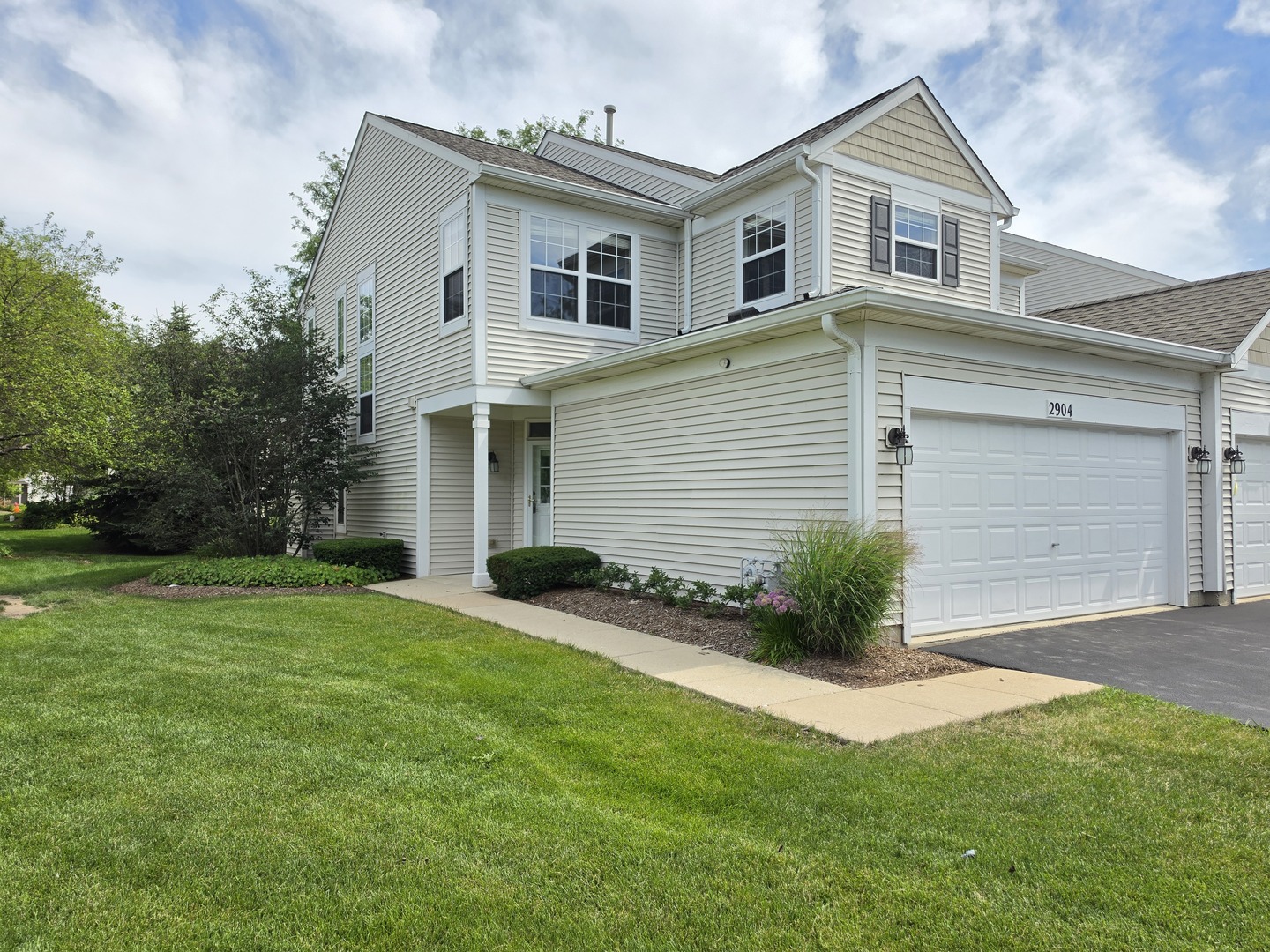2904 Rutland Circle, Unit 2904 Naperville, IL 60564 - Photo 2 of 33