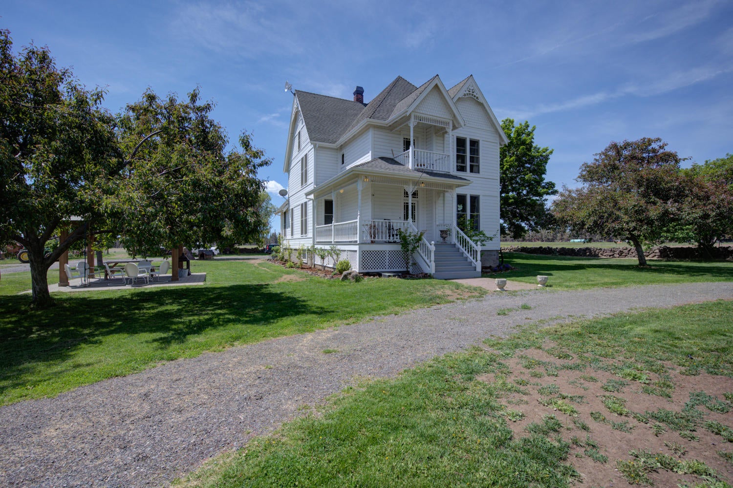 22245 Erickson Road Bend, OR 97701 - Photo 5 of 83 Surrounded by Mature Landscaping