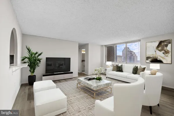 $2,567 | 1500 Locust Street, Unit 1B4001, Philadelphia, PA 19102