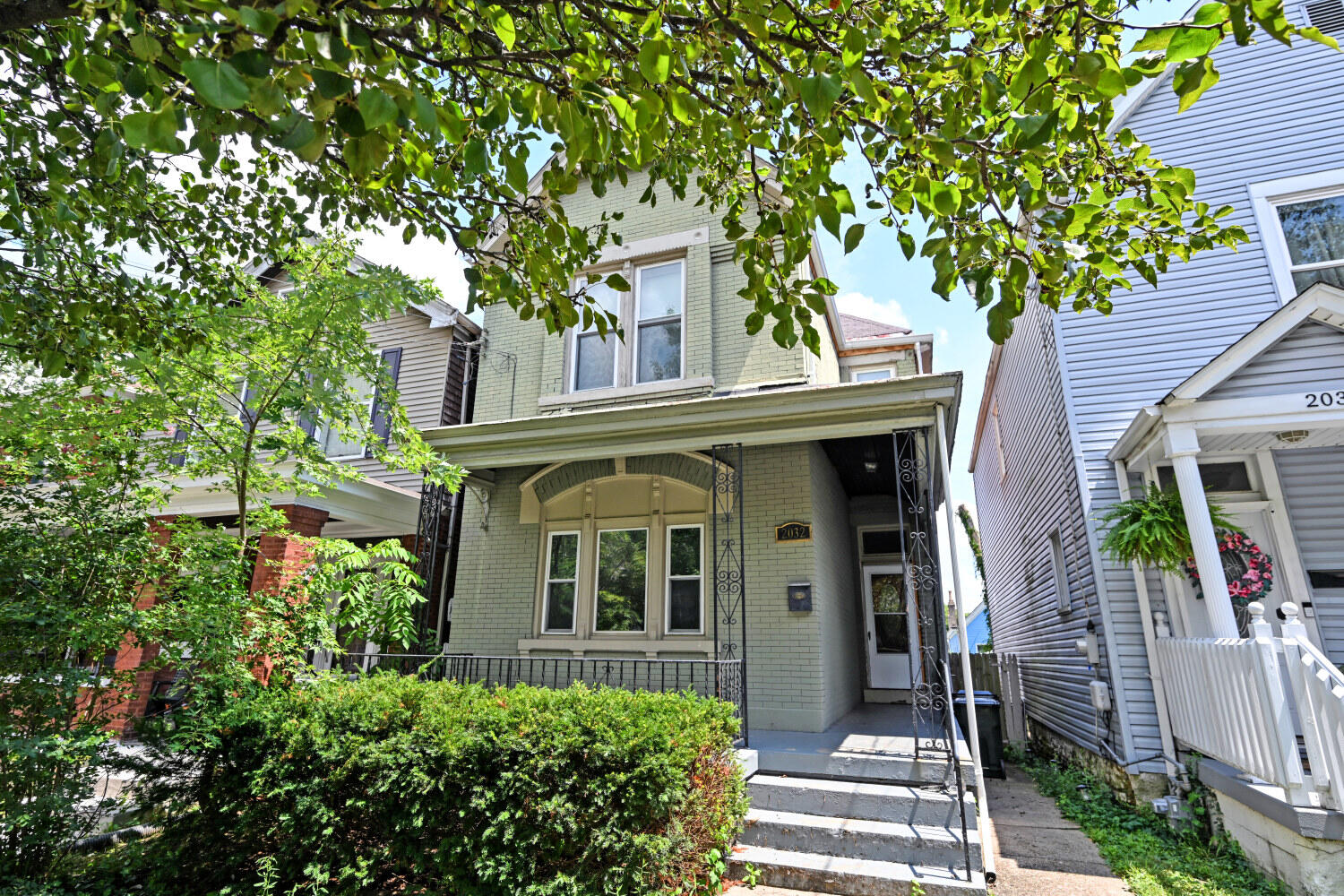 2032 Greenup Street Covington, KY 41014 - Photo 2 of 44