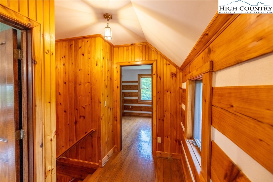 45 Bailey Road Ennice, NC 28623 - Photo 40 of 48 a view of entryway with wooden floor