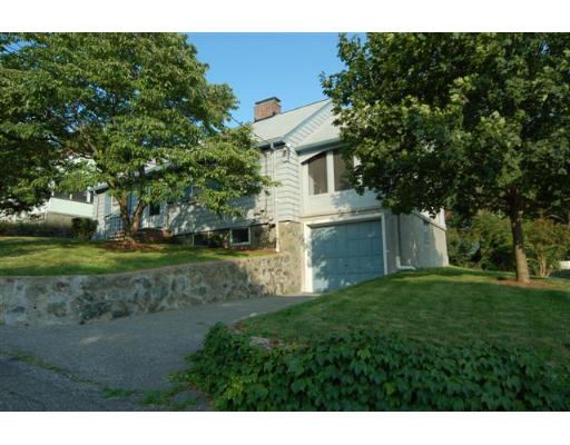 90 Richfield Road Arlington, MA 02474 - Photo 1 of 15 Gallery Image 1