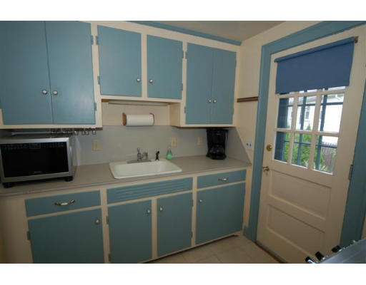 90 Richfield Road Arlington, MA 02474 - Photo 5 of 15 Gallery Image 5