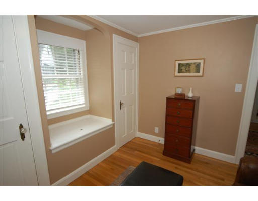 90 Richfield Road Arlington, MA 02474 - Photo 9 of 15 Gallery Image 9