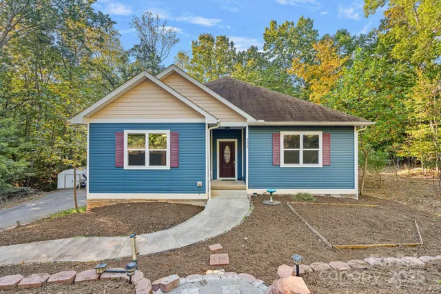 $550,000 | 4822 Baywood Court, Charlotte, NC 28215