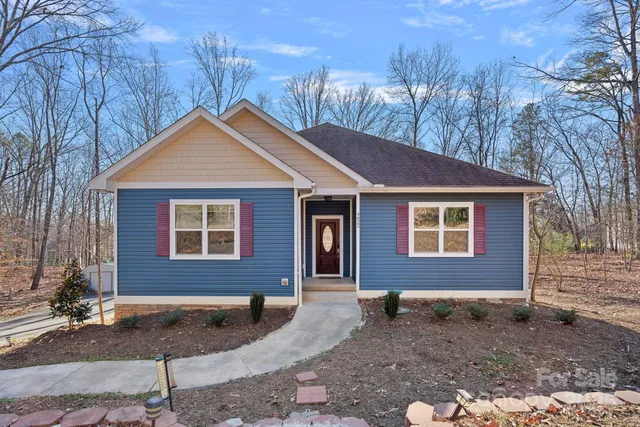 $525,000 | 4822 Baywood Court, Charlotte, NC 28215