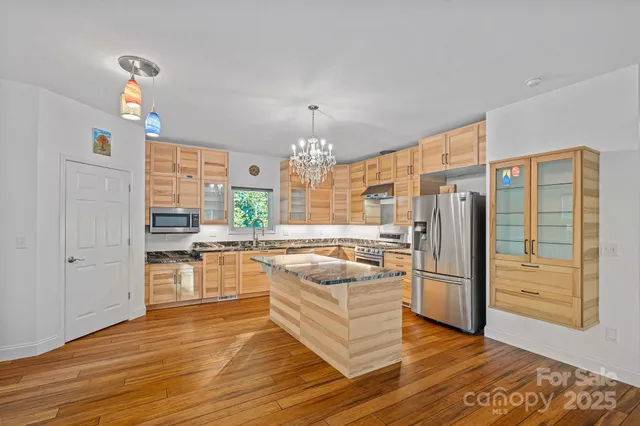 $550,000 | 4822 Baywood Court, Charlotte, NC 28215