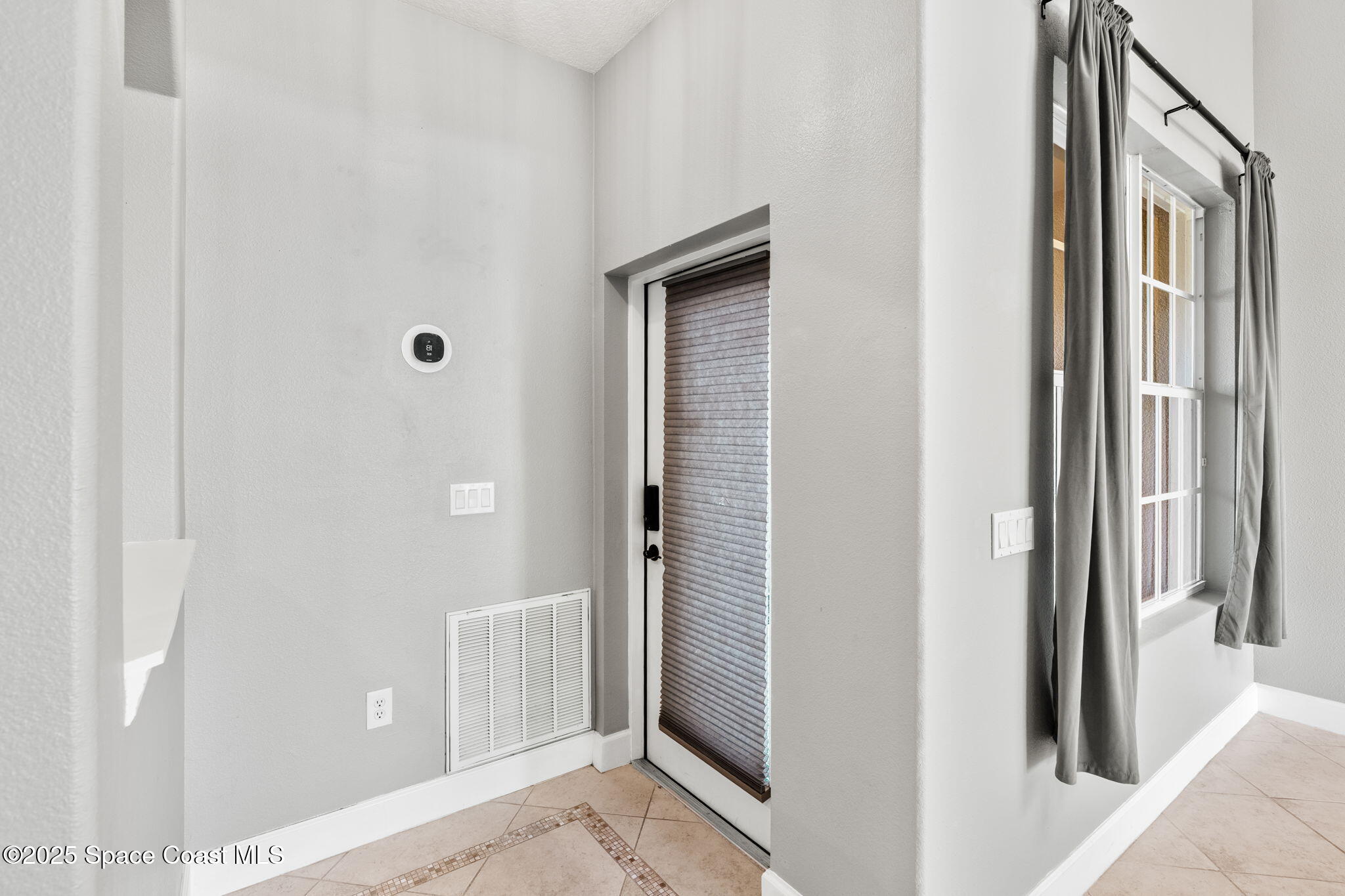 3126 Arden Circle Melbourne, FL 32934 - Photo 7 of 33 a view of a bathroom
