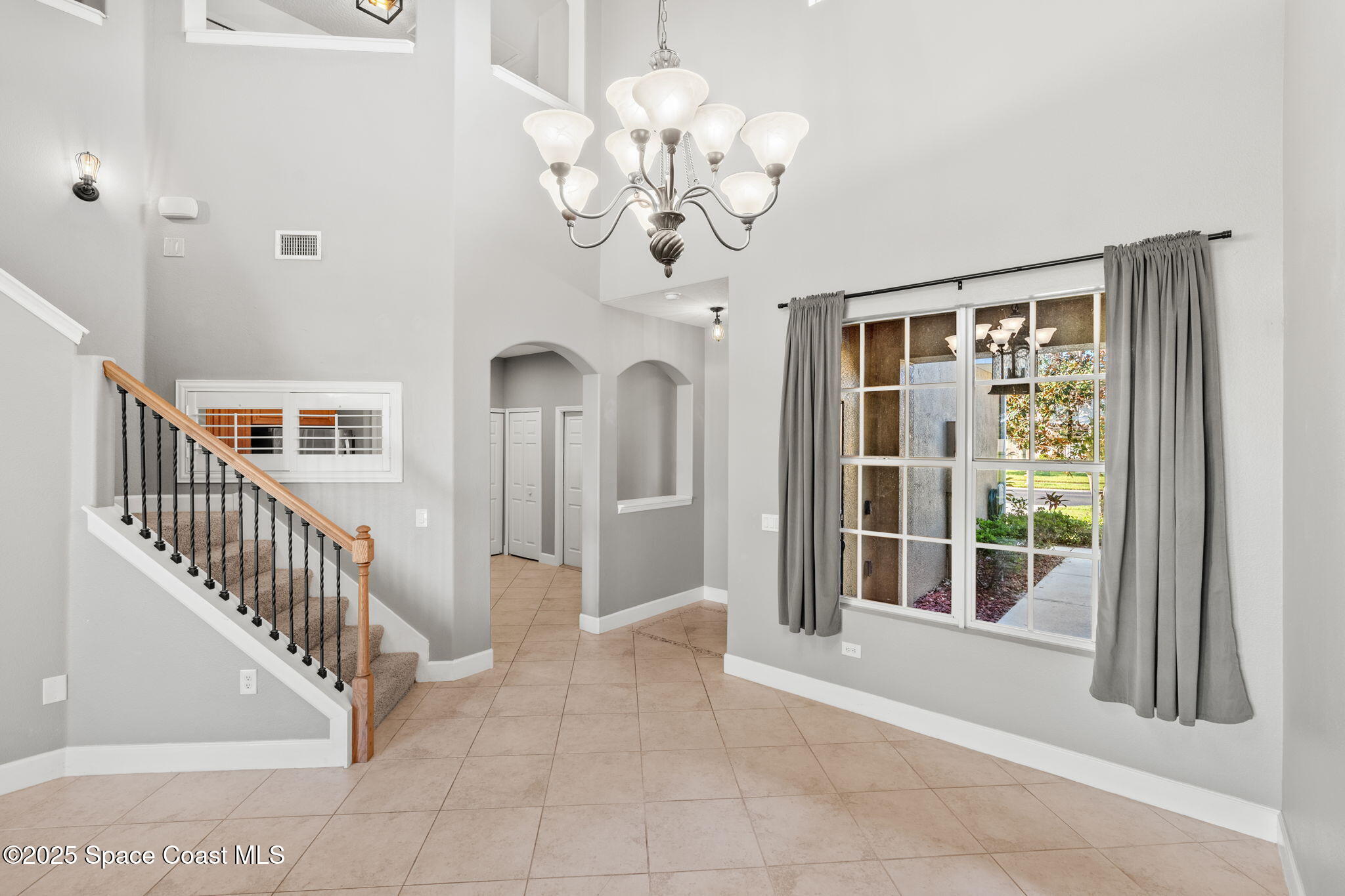 3126 Arden Circle Melbourne, FL 32934 - Photo 8 of 33 a view of a livingroom with a window