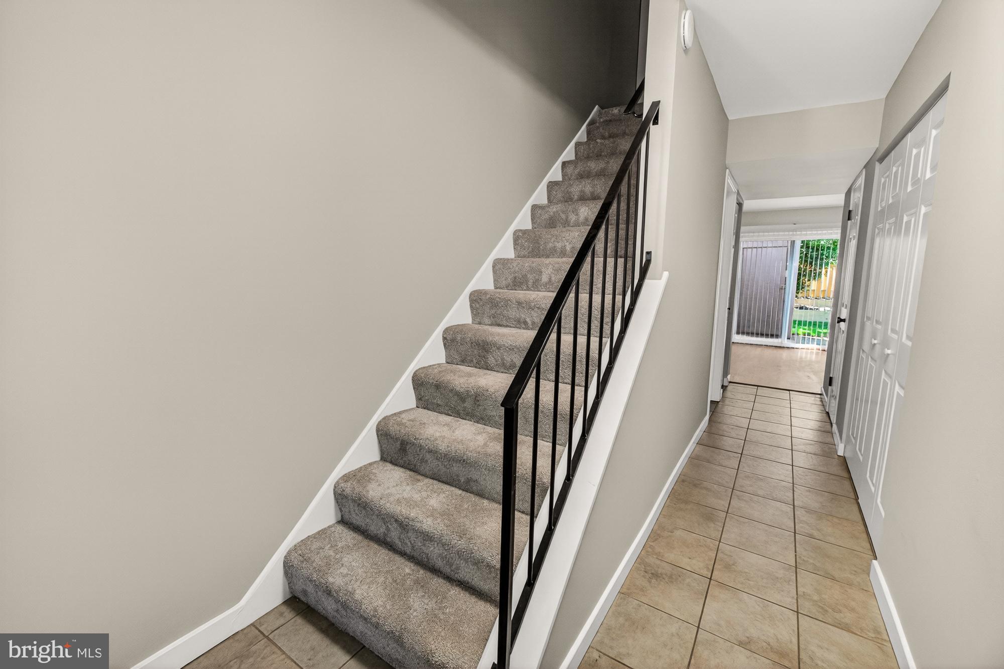 19346 Keymar Way Gaithersburg, MD 20886 - Photo 20 of 41 Quality carpet to the bedroom level
