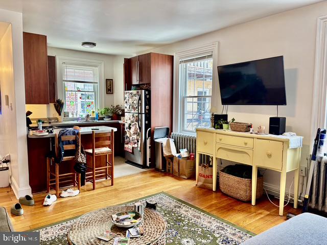 711 Walnut Street, Unit 3R Philadelphia, PA 19106 - Photo 3 of 17