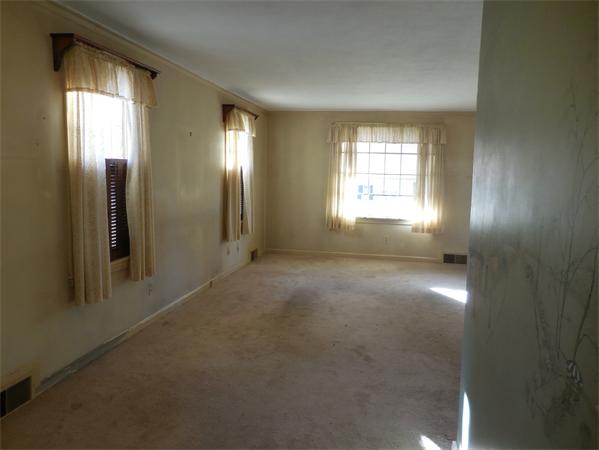 51 Pilgrim Road Springfield, MA 01118 - Photo 7 of 20 a view of empty room with window