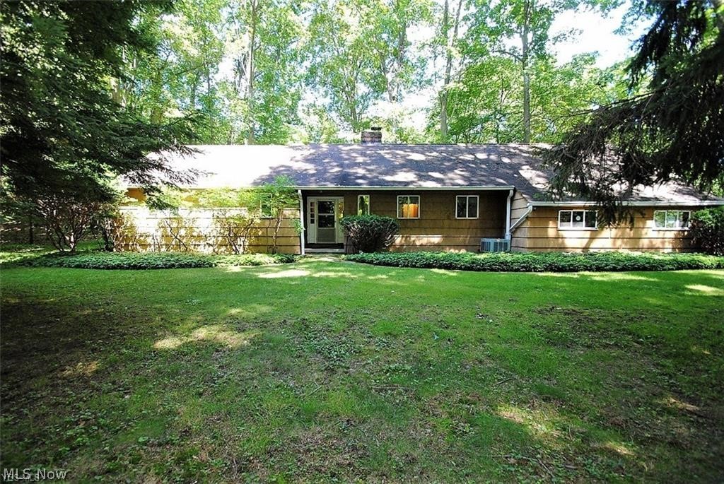 576 Solon Road Chagrin Falls, OH 44022 - Photo 1 of 22 Gallery Image 1