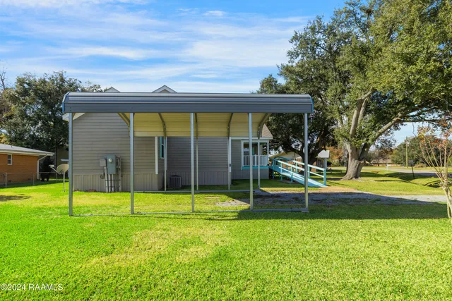 $135,000 | 2505 North Curtis Drive, New Iberia, LA 70560