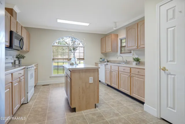 $135,000 | 2505 North Curtis Drive, New Iberia, LA 70560