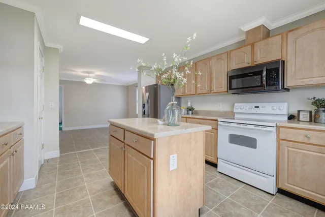 $135,000 | 2505 North Curtis Drive, New Iberia, LA 70560