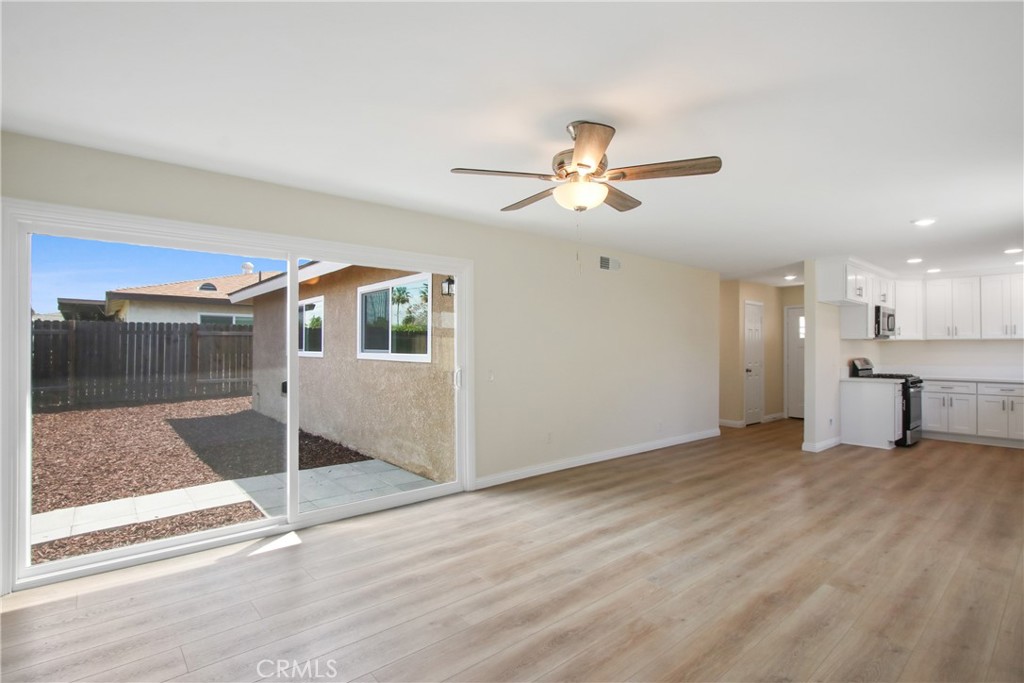 1683 Lark Lane Corona, CA 92882 - Photo 4 of 21