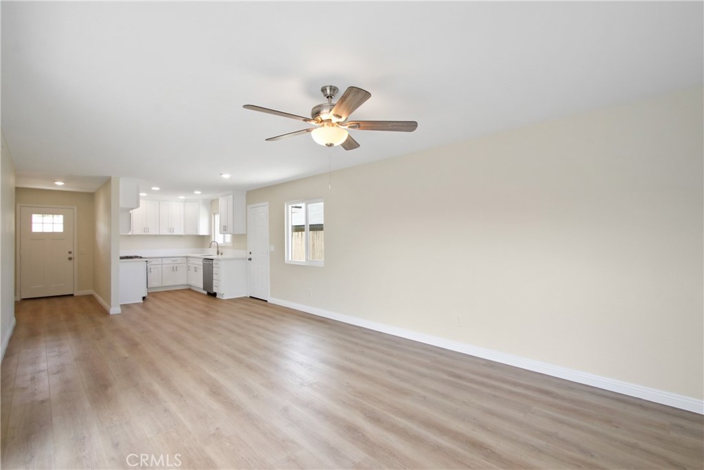 1683 Lark Lane Corona, CA 92882 - Photo 5 of 21