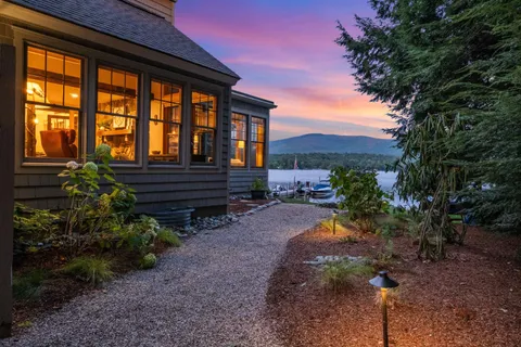 $3,000,000 | 11 Geery Lane, Moultonborough, NH 03254