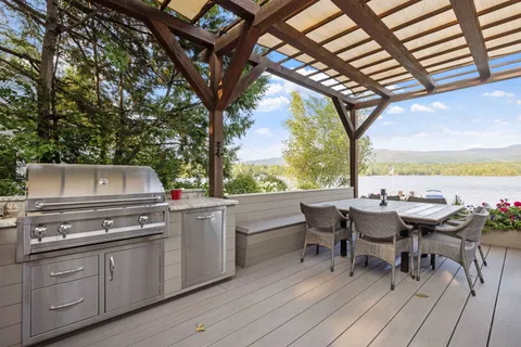 $3,000,000 | 11 Geery Lane, Moultonborough, NH 03254