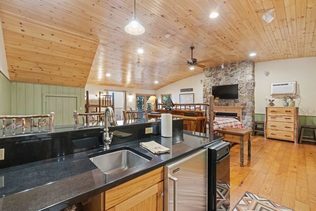 $2,750,000 | 11 Geery Lane, Moultonborough, NH 03254