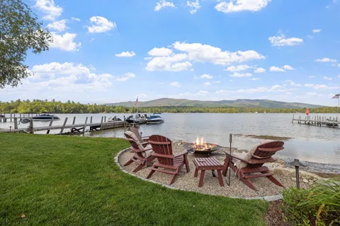 $3,000,000 | 11 Geery Lane, Moultonborough, NH 03254