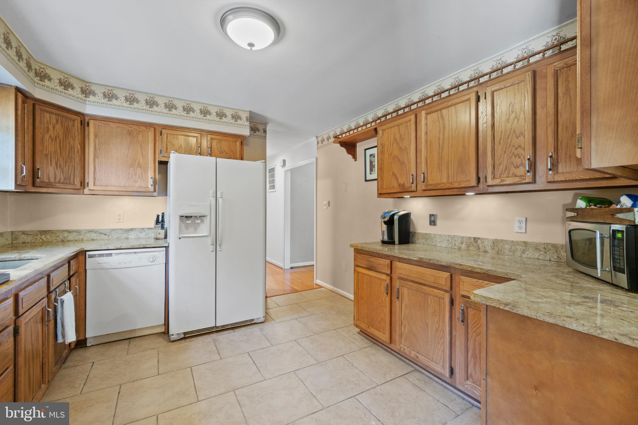 14372 Round Hill Road King George, VA 22485 - Photo 12 of 36 Plenty of Room for a Coffee Bar