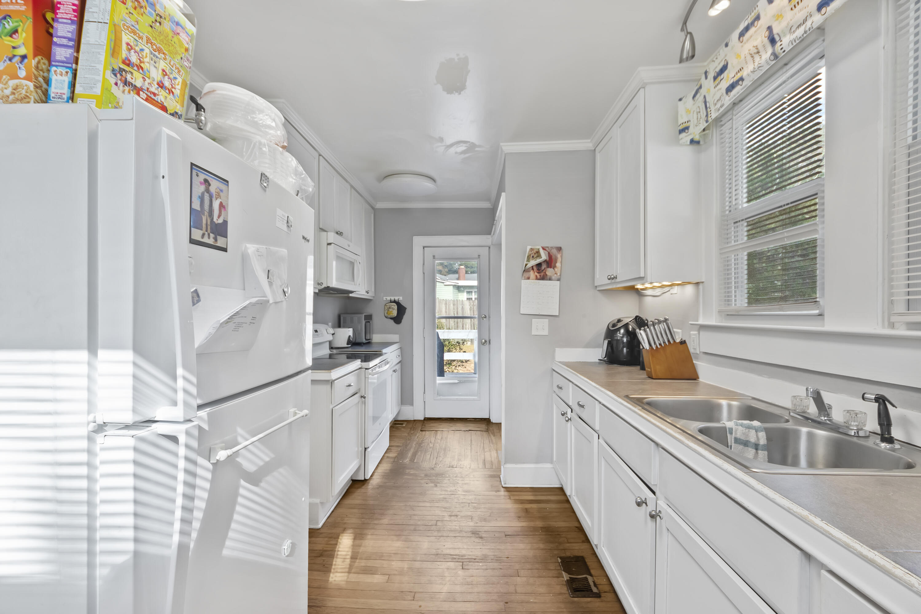 311 Warren Street Walterboro, SC 29488 - Photo 12 of 32 _01A3869