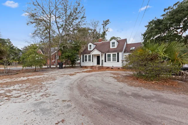 $260,000 | 311 Warren Street, Walterboro, SC 29488