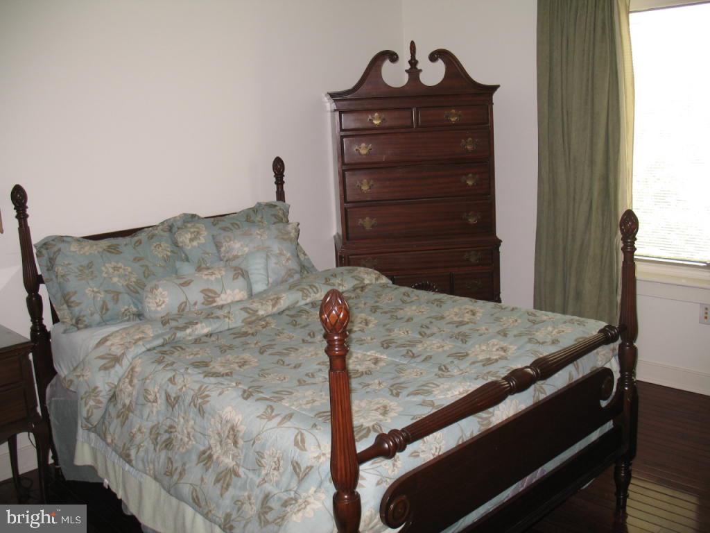 17 Deerfield Road Lancaster, PA 17603 - Photo 16 of 24 Gallery Image 16