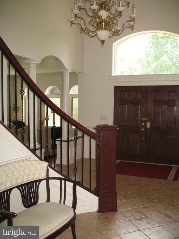 17 Deerfield Road Lancaster, PA 17603 - Photo 2 of 24 Gallery Image 2