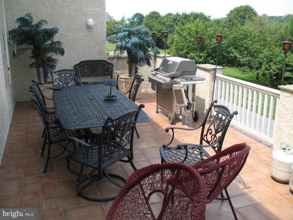 17 Deerfield Road Lancaster, PA 17603 - Photo 22 of 24 Gallery Image 22